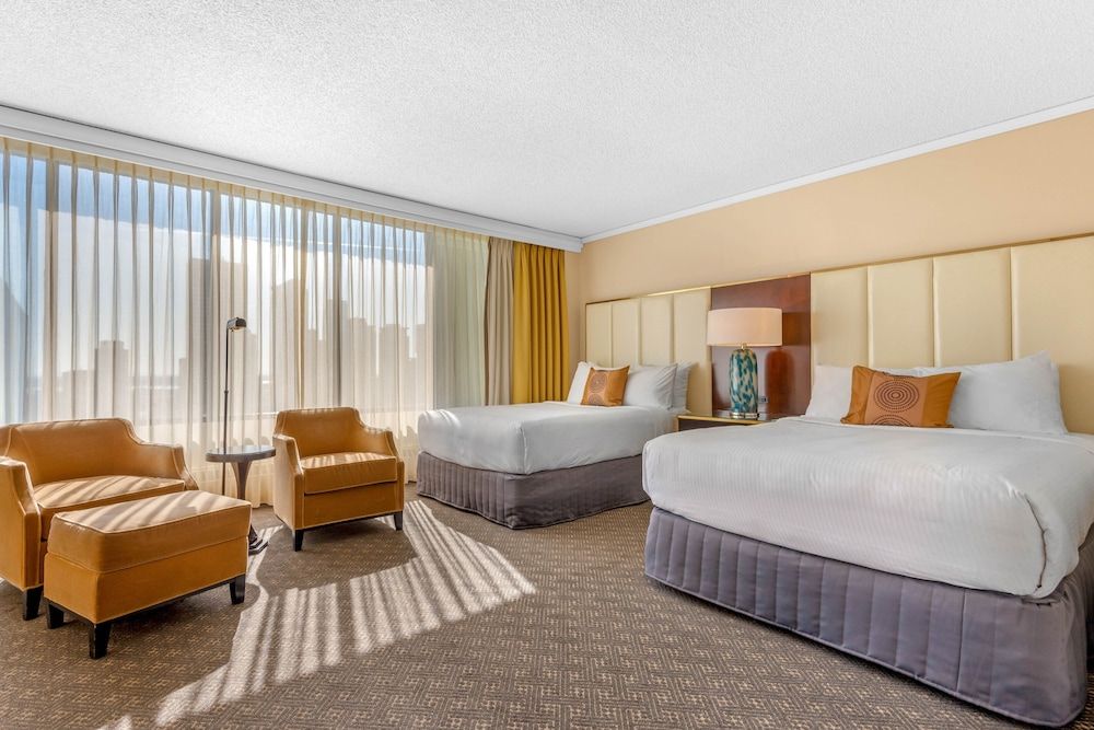 undefined Hotel Omni Mont-Royal 2