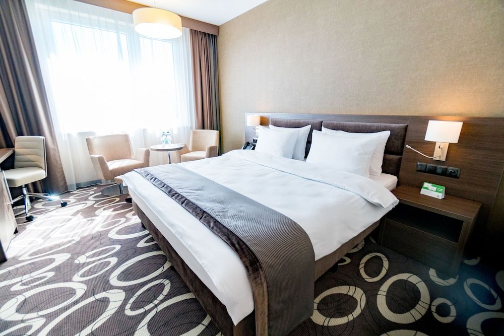 Standard Room, 1 King Bed, Accessible