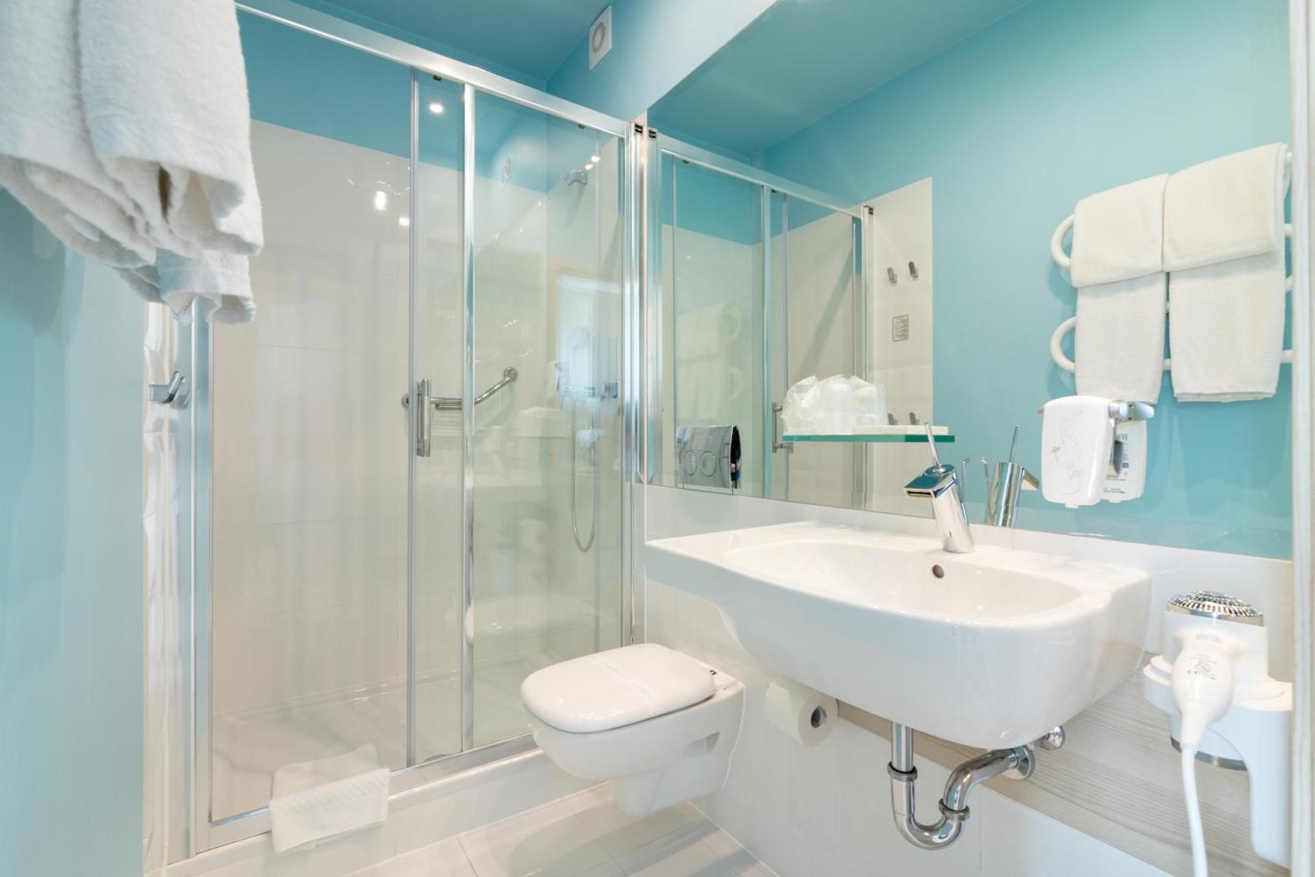 TWIN Standard Twin Room