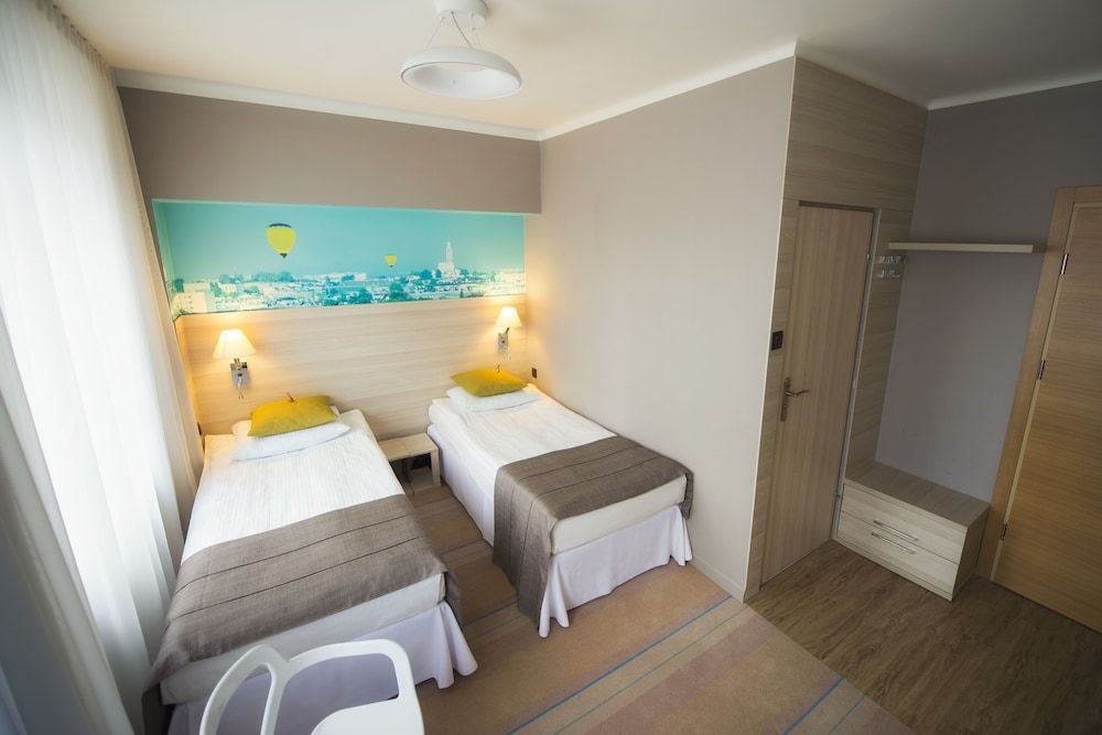 Hotel Cristal Standard Twin Room