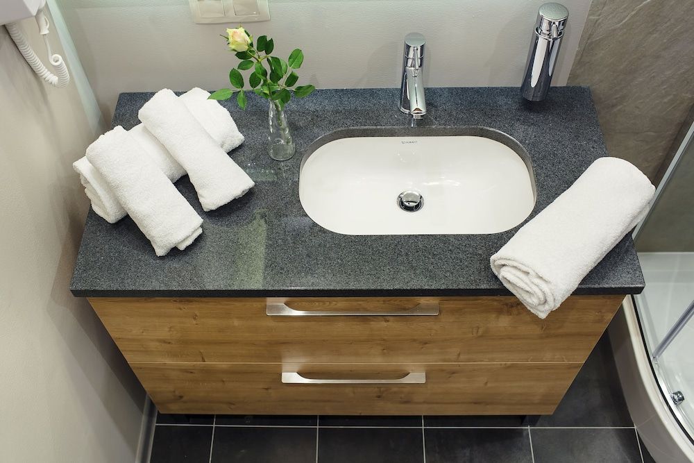 Art Hotel's Sosnowiec Double Room, 1 Queen Bed 9