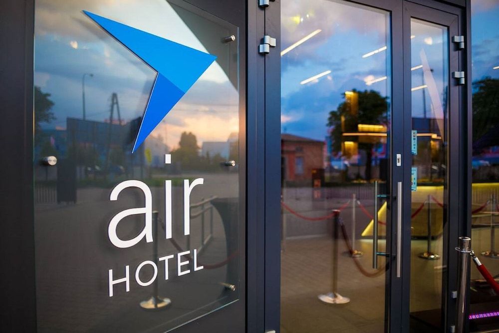 undefined Air Hotel 7