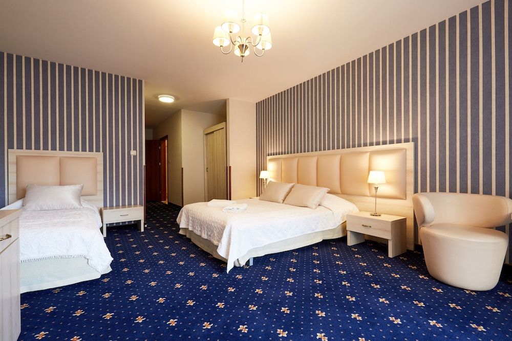 Willa Labelle Triple Room 4