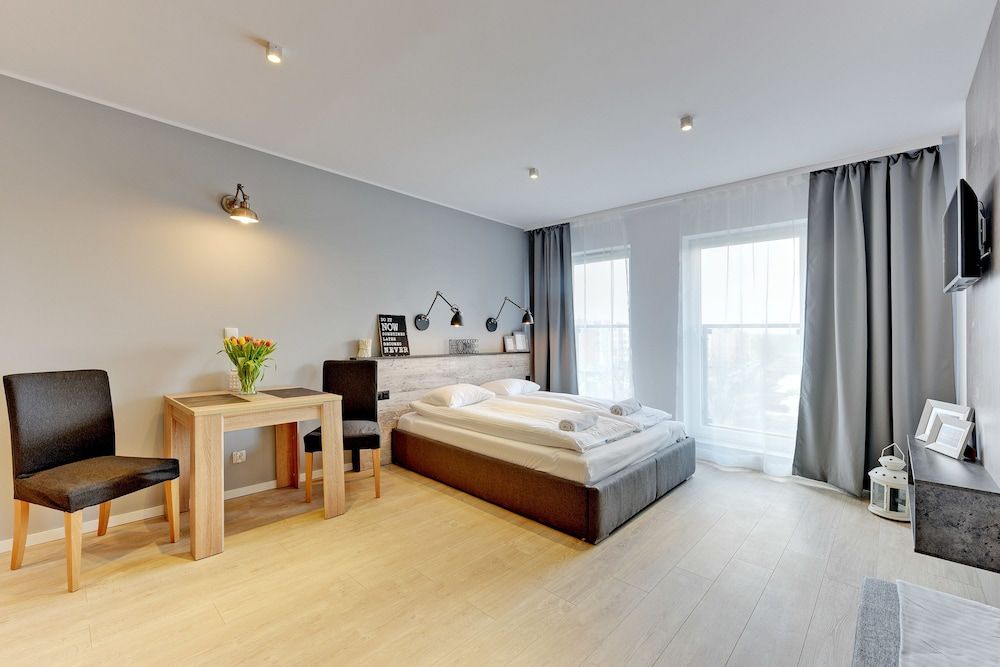 Studio, River View ((without parking) - 25B)
