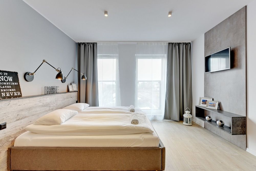 Studio, River View ((without parking) - 25B)