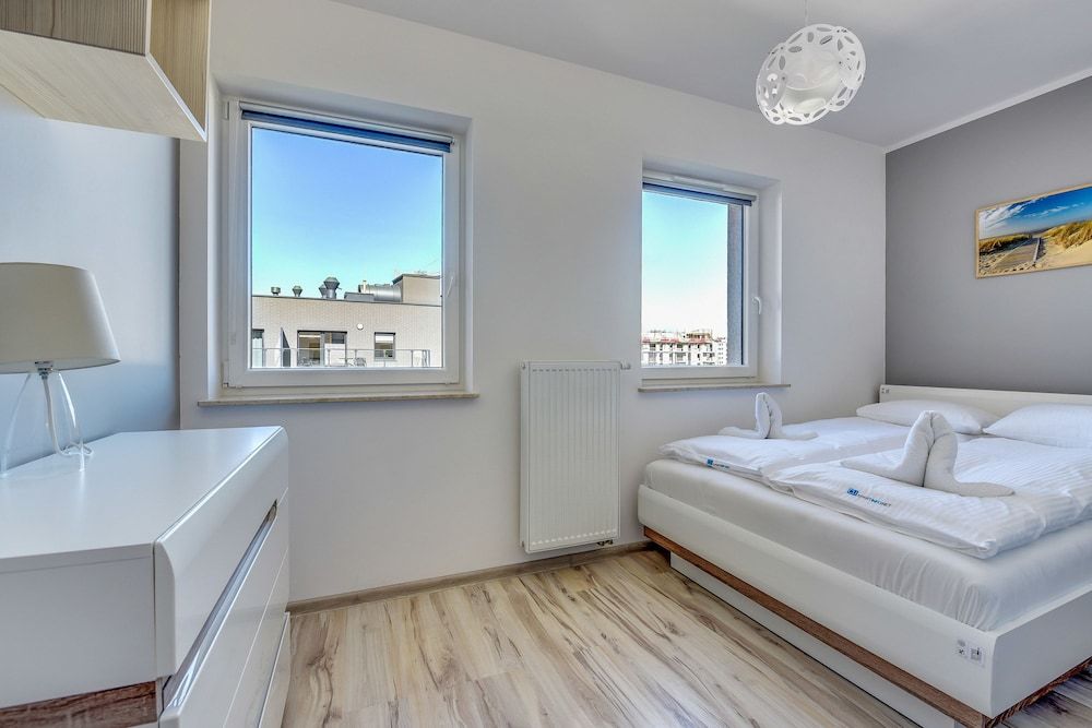 Apartinfo Chmielna Park Apartments Apartment, 1 Bedroom, Balcony ((with parking) - 54) 2