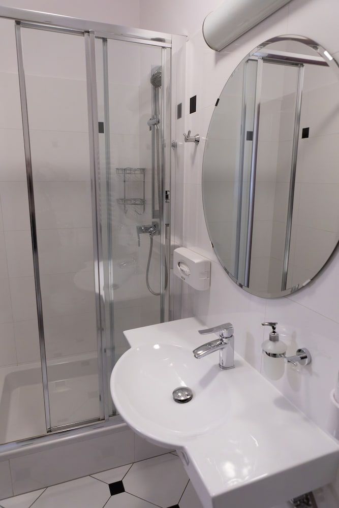 Gołębia 8 Residence Deluxe Double or Twin Room 14