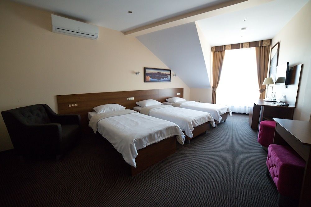 Hotel Sokołowska Standard Triple Room 2