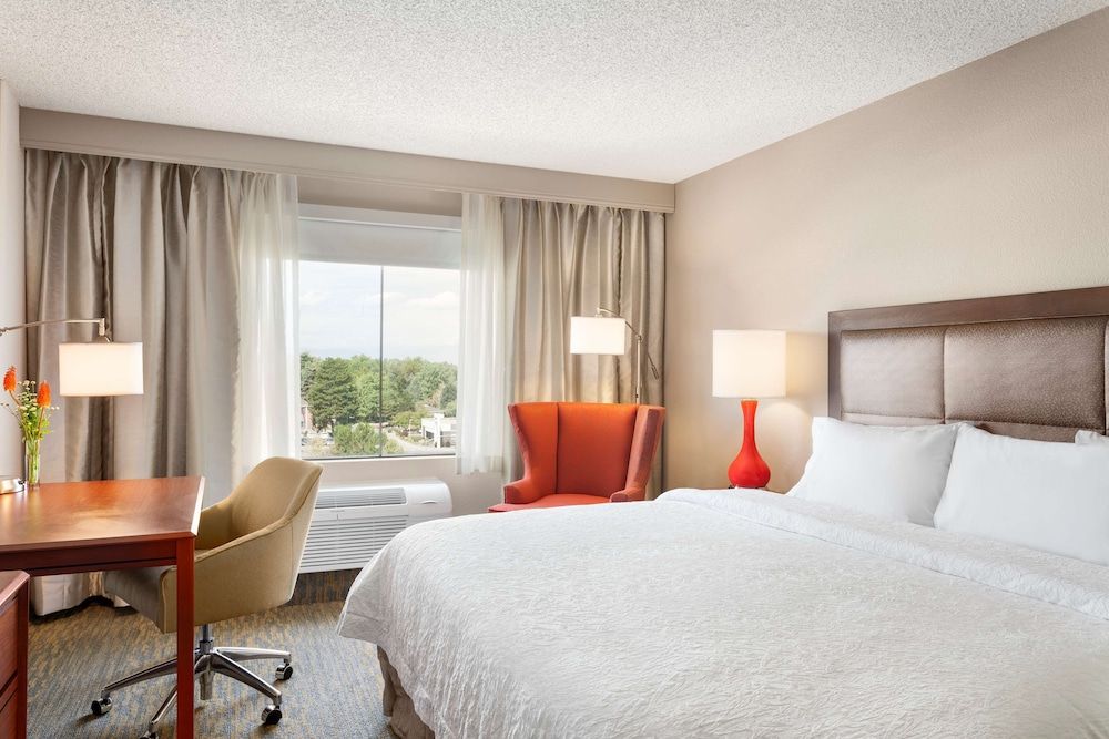 Standard Room, 1 King Bed