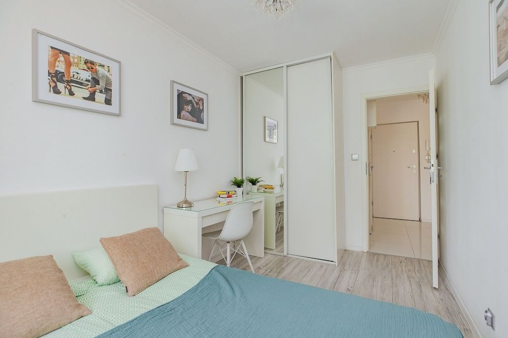 undefined ShortStayPoland Aleje Jerozolimskie B13 8