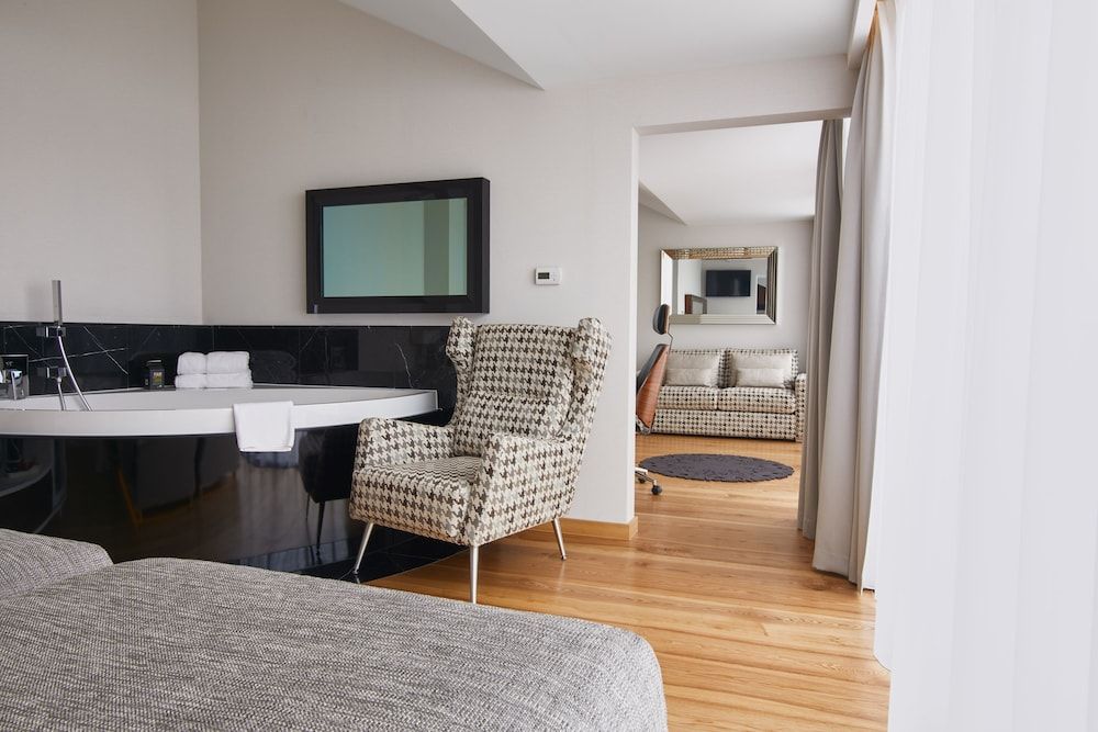 INX Design Hotel Suite, Terrace (Wawel, twin beds) 4