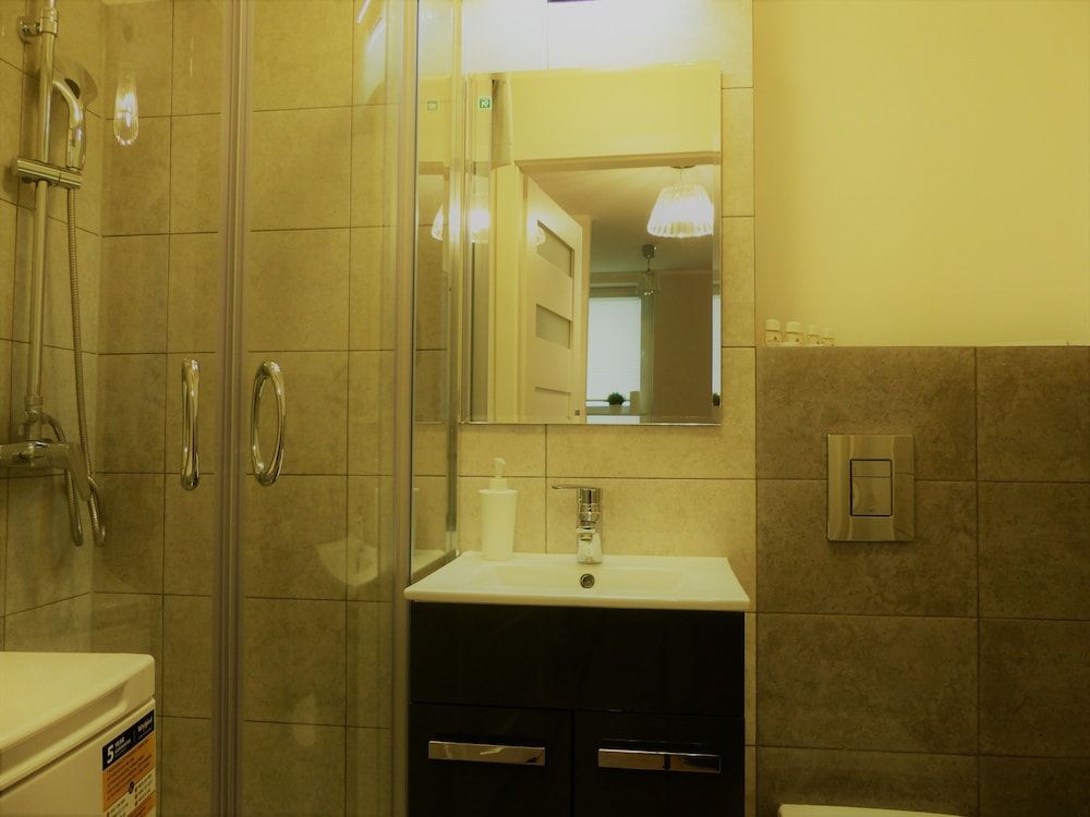 Hosapartments City Center Standard Apartment, 1 Bedroom, Balcony, Garden View 10