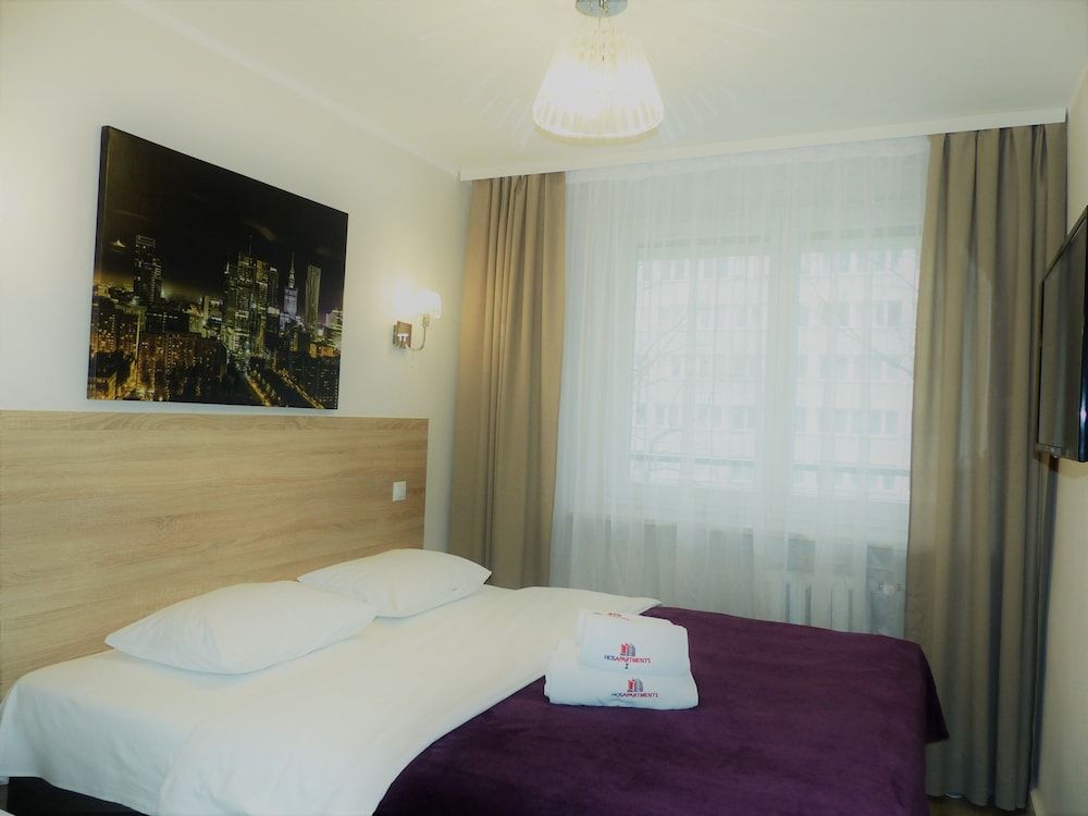 Hosapartments City Center Standard Apartment, 1 Bedroom, Balcony, Garden View