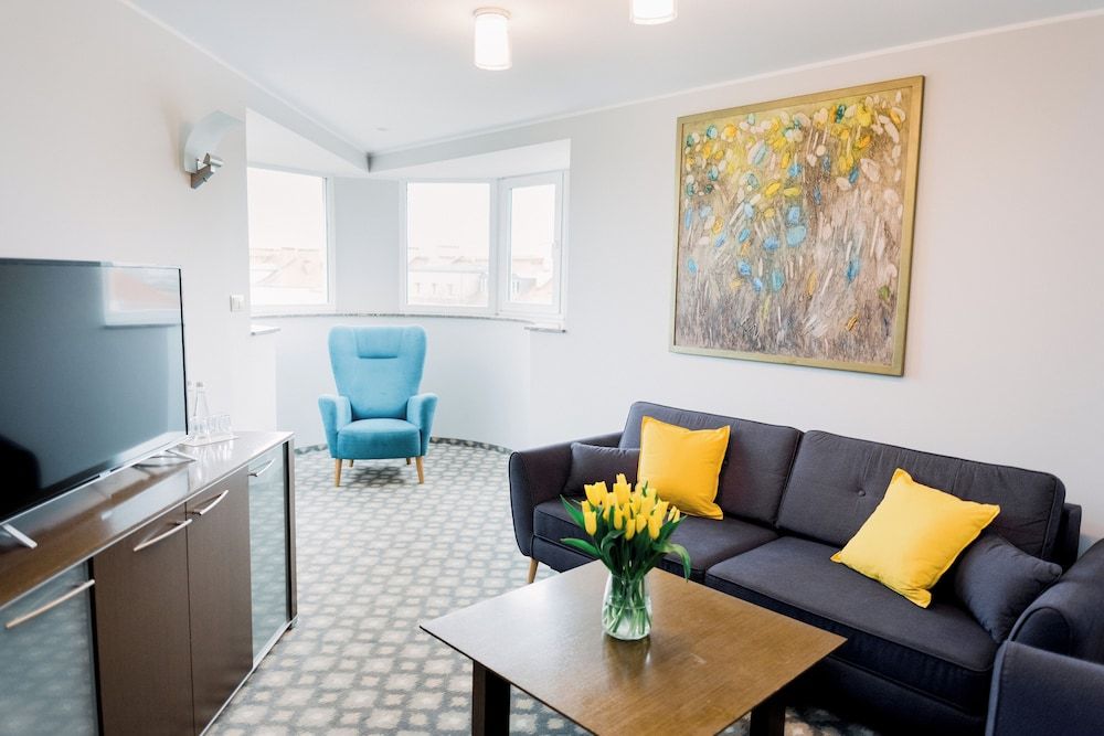 Vivaldi Hotel Suite 6