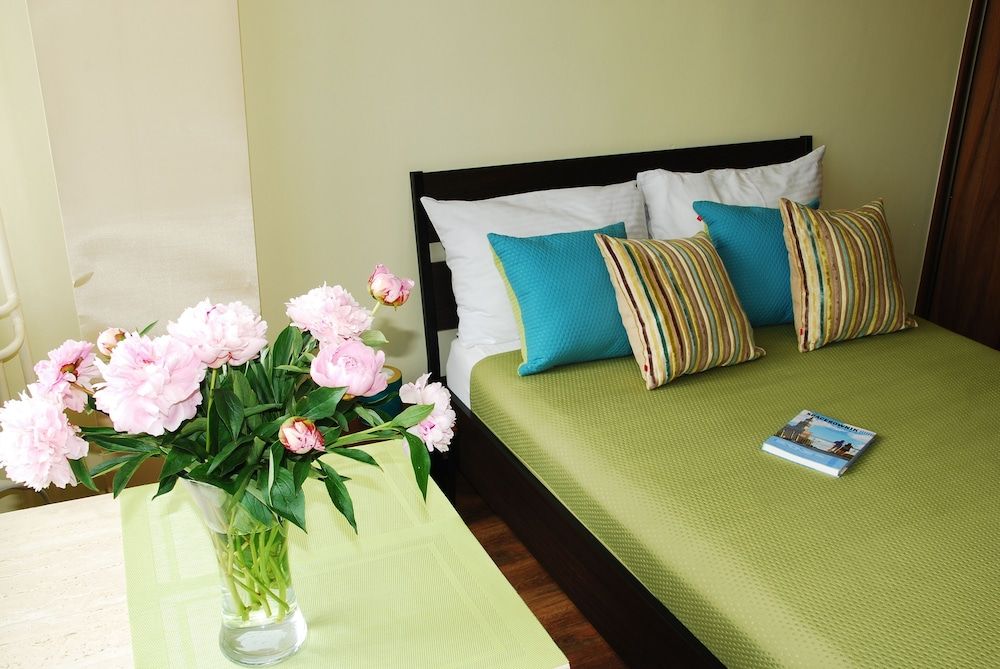 Good Time Apartments Economy Studio, Non Smoking, City View 3