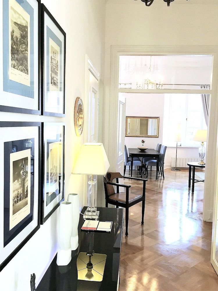 MONDRIAN Luxury Suites & Apartments Old Town Market Square Luxury Suite, 1 Bedroom (Market Square view, 80 m2) 6