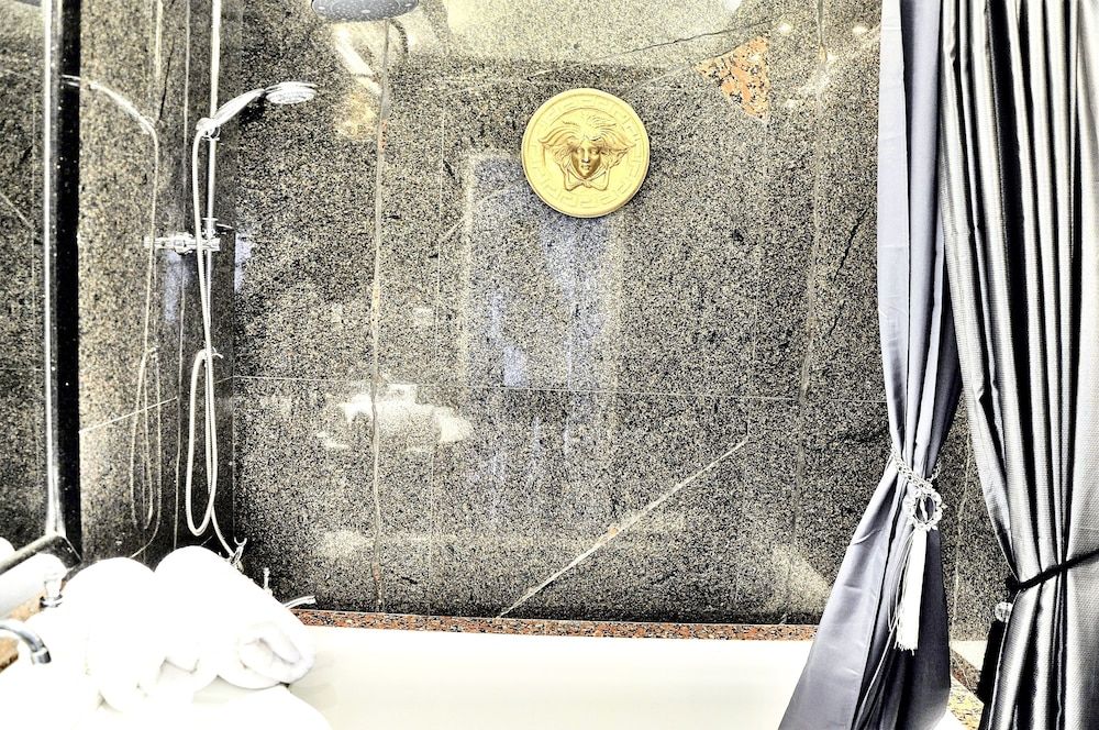 MONDRIAN Luxury Suites & Apartments Old Town Market Square Luxury Suite, 1 Bedroom (Market Square view, 80 m2) 4