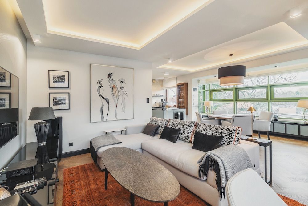 Premium Apartment