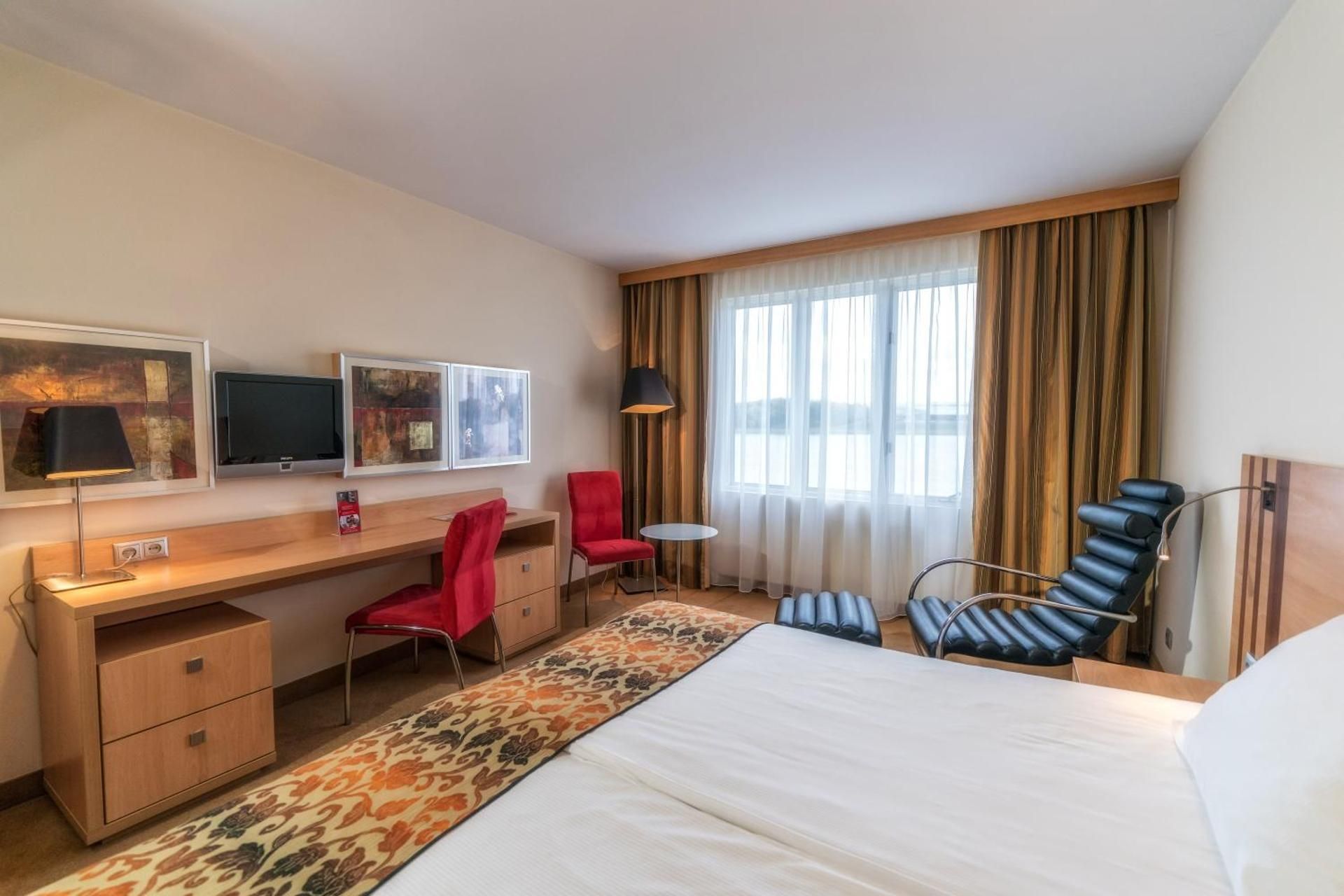 Superior Double Room with Lake View