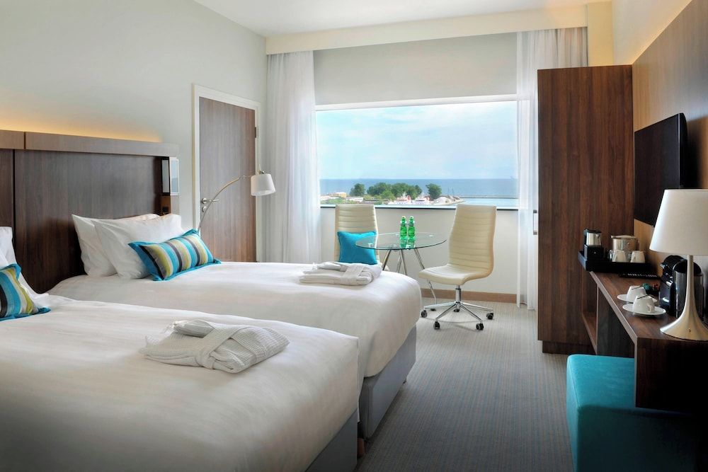 Courtyard by Marriott Gdynia Waterfront Deluxe Twin Room, 2 Twin Beds, Sea View