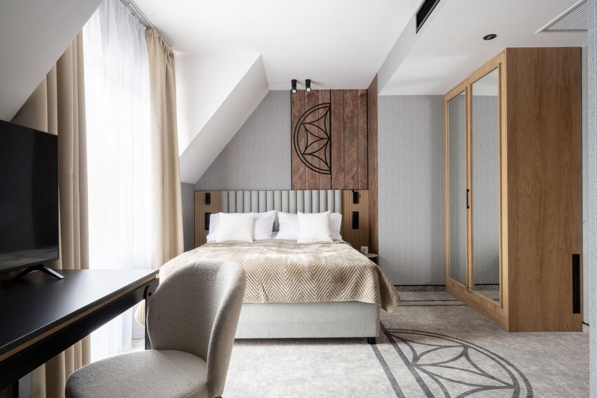 Bel Ami Deluxe Double or Twin Room