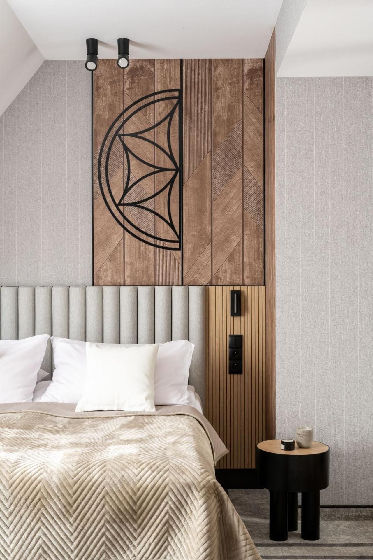 One bedroom Suite Apartment with bath 