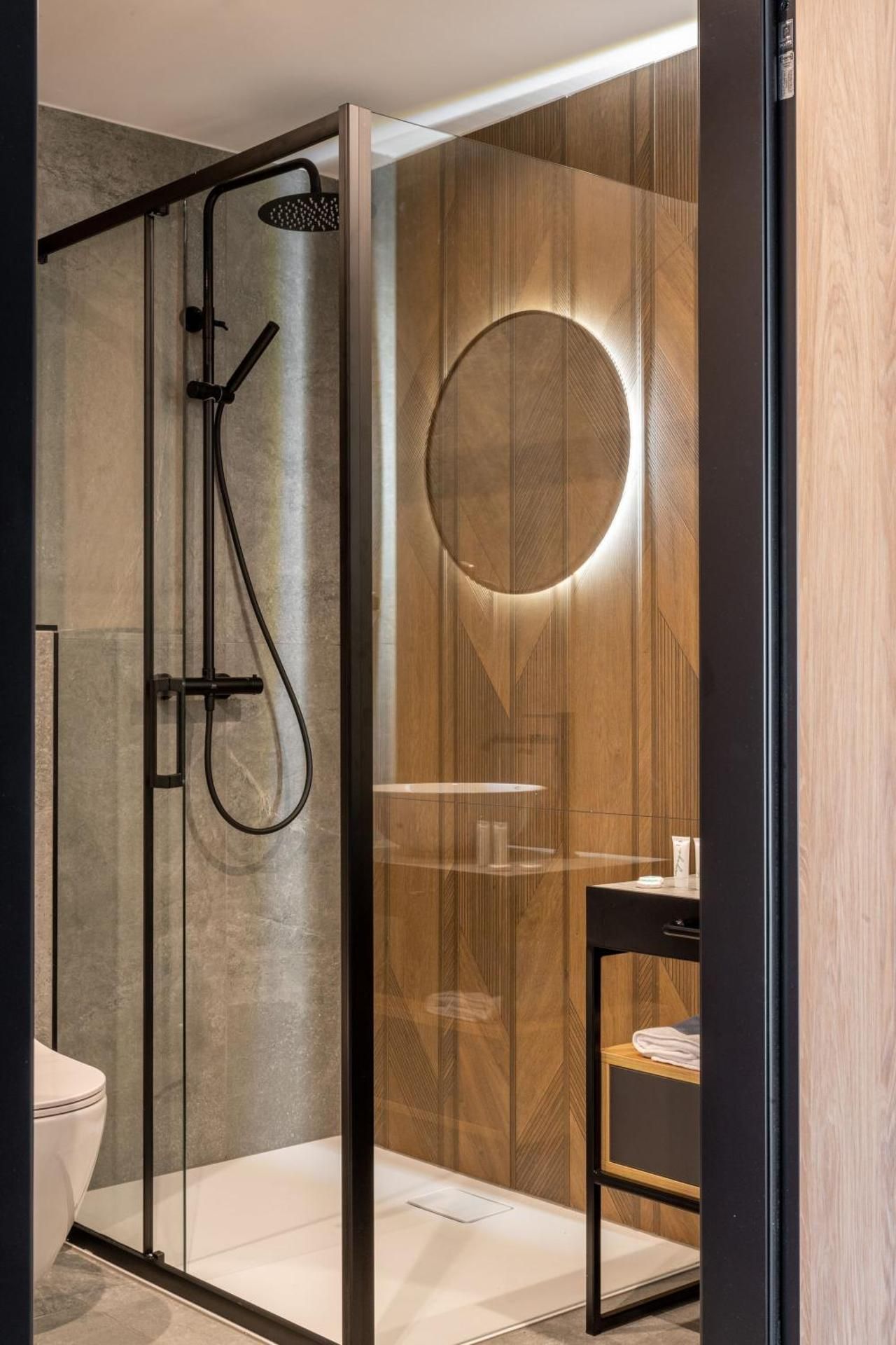 Bel Ami Deluxe Double or Twin Room 3