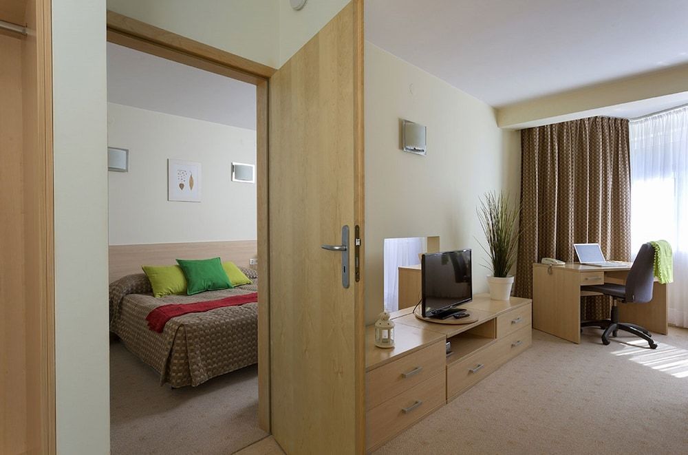 undefined Media Park 10