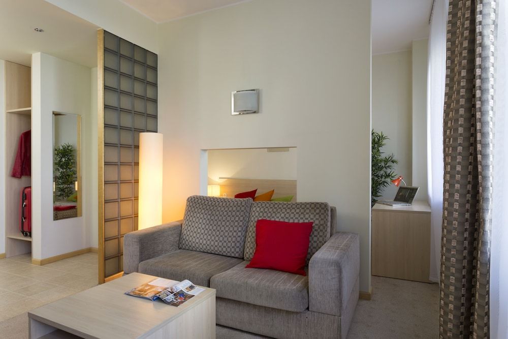 Media Park Economy Studio 8