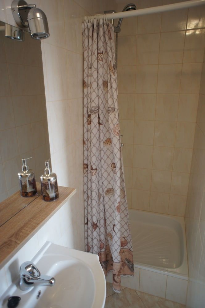 undefined bonApartments 10