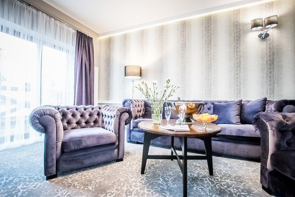 Hotel Poledno Junior Studio Suite 6