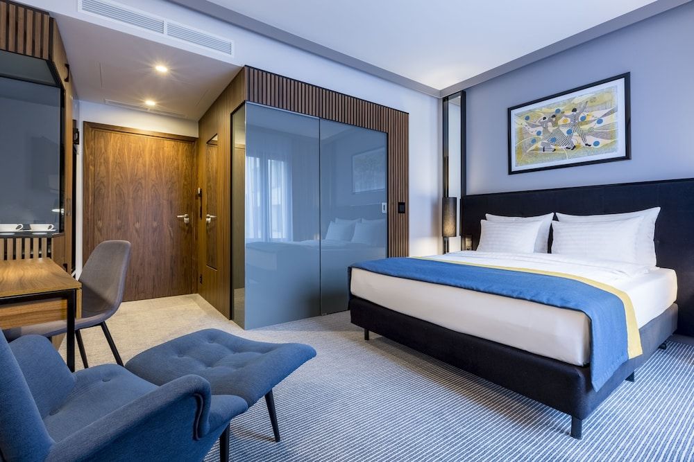Standard Double Room, 1 Queen Bed