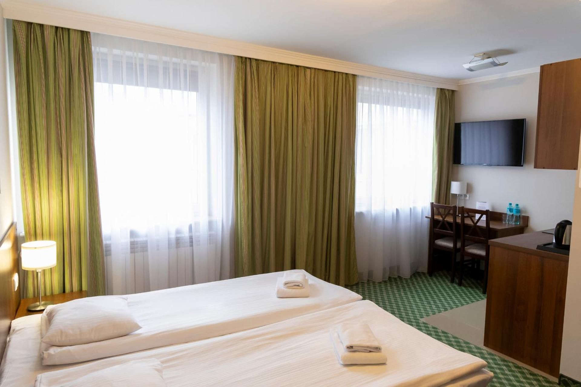 undefined Hit Hotel 6