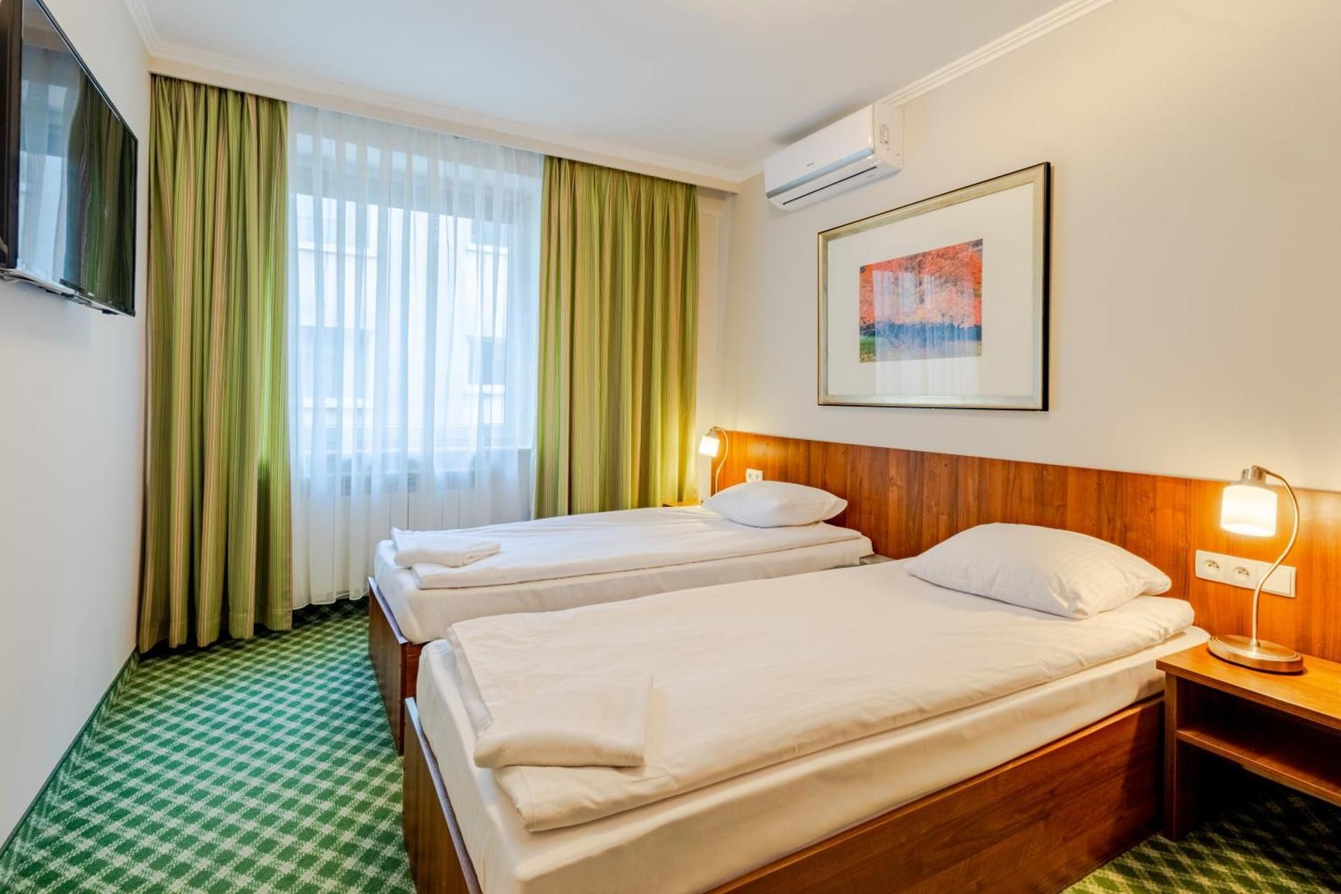 Twin Room with Air Condition