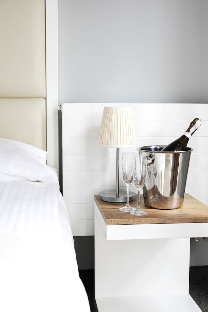 Villa Sentoza Double Room 5