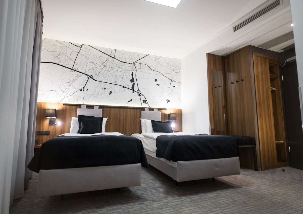 Best Western Hotel Mariacki Superior Room, 2 Twin Beds, Non Smoking