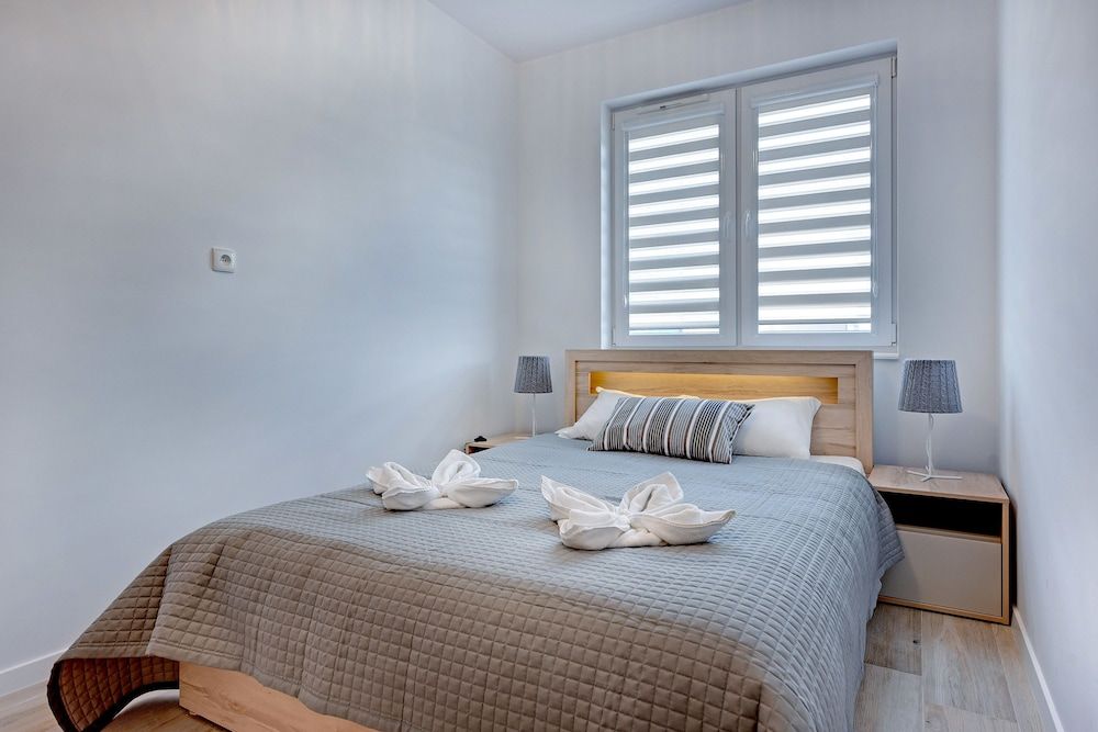 Apartinfo Apartments - Sadowa Apartment, 2 Bedrooms, Balcony (with parking - 62) 3