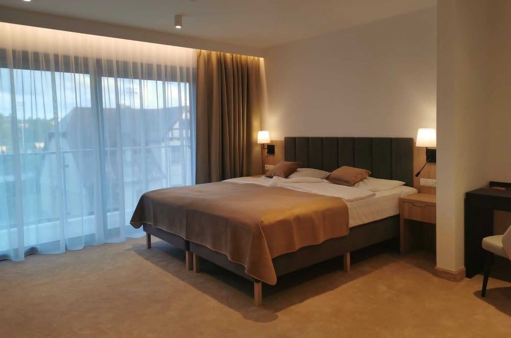 Hotel SKAL Superior Double or Twin Room, 1 King Bed 2