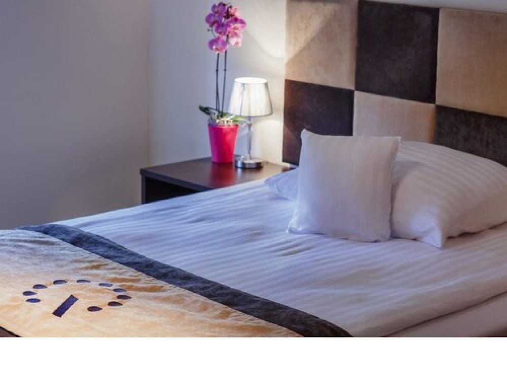 Boutique Hotels Single Room 2