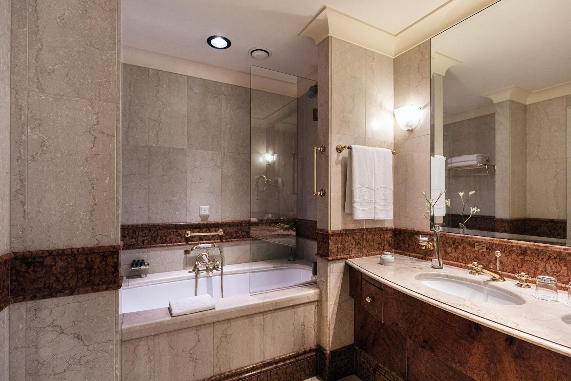 2 Twin Grand Ring Boulevard View