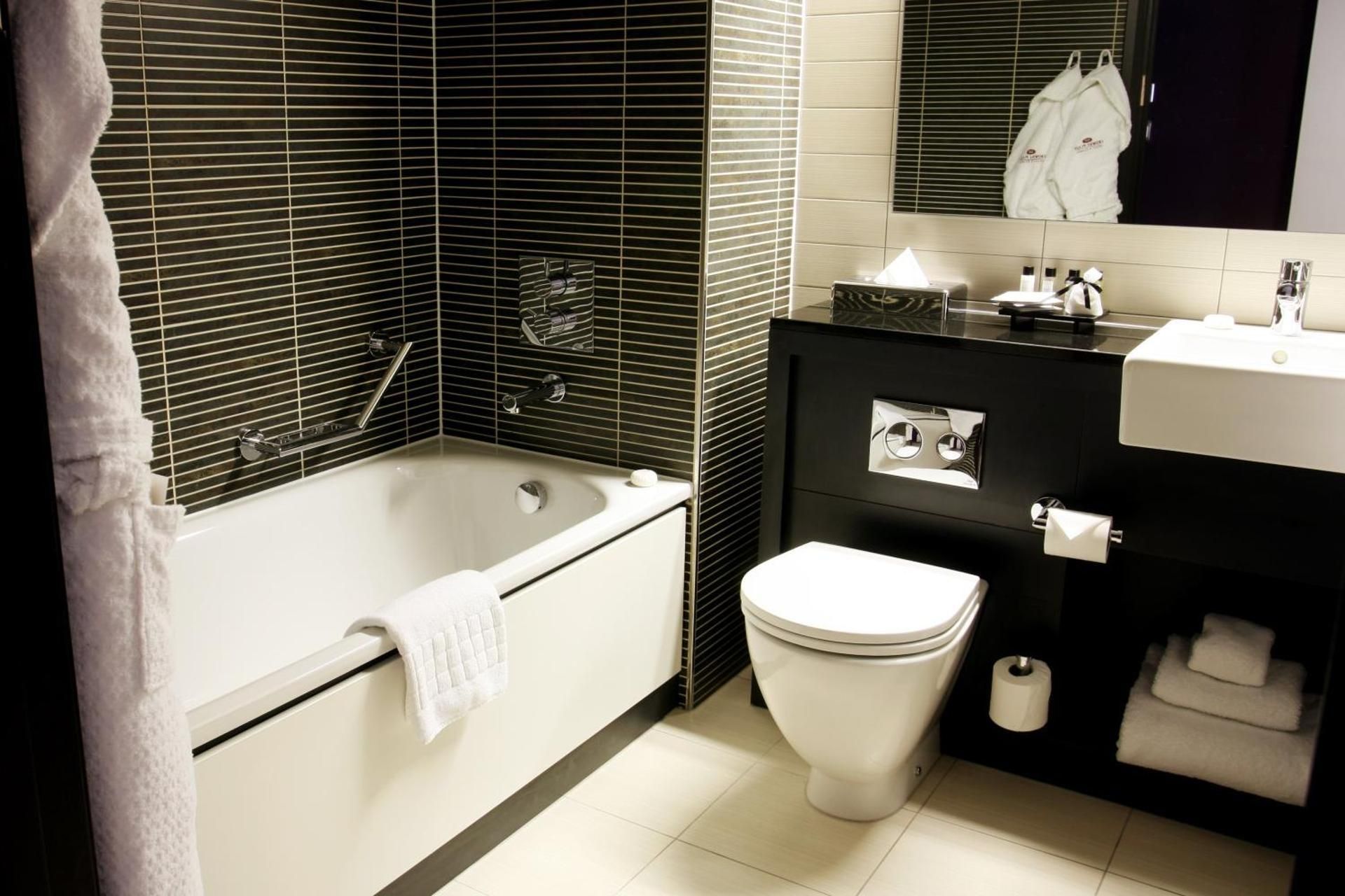 1 Bedroom Suite