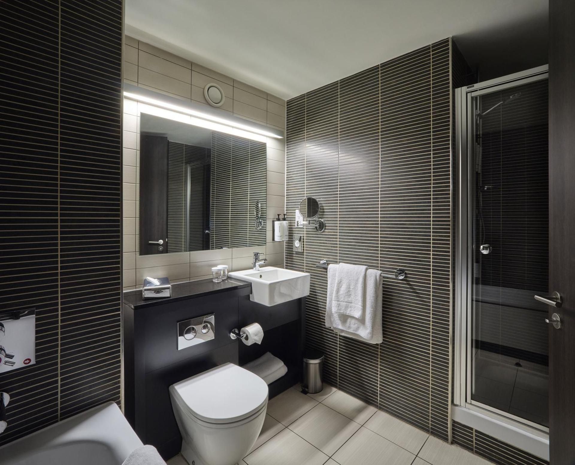 Premium King Room - Club Lounge Access