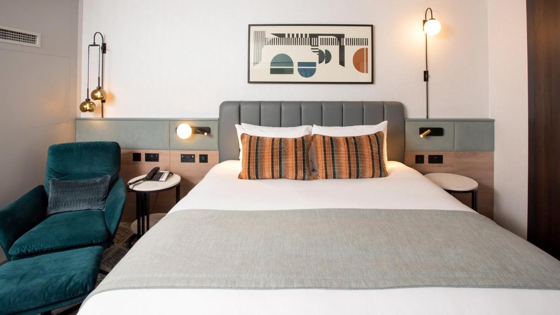 Premium King Room - Club Lounge Access