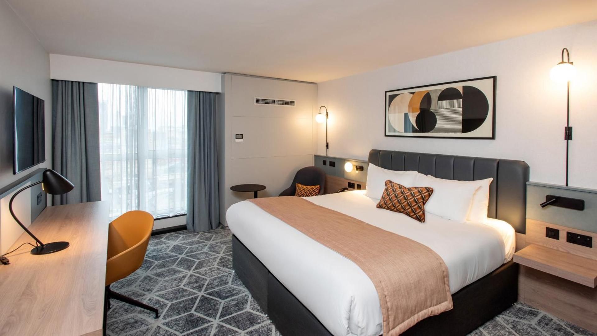 Standard Upgraded King Room - High Floor