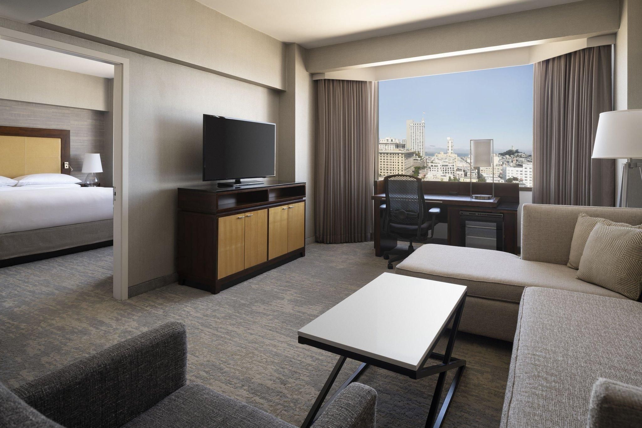Nob Hill, Suite, 1 King, Sofa bed, Bay view, High floor