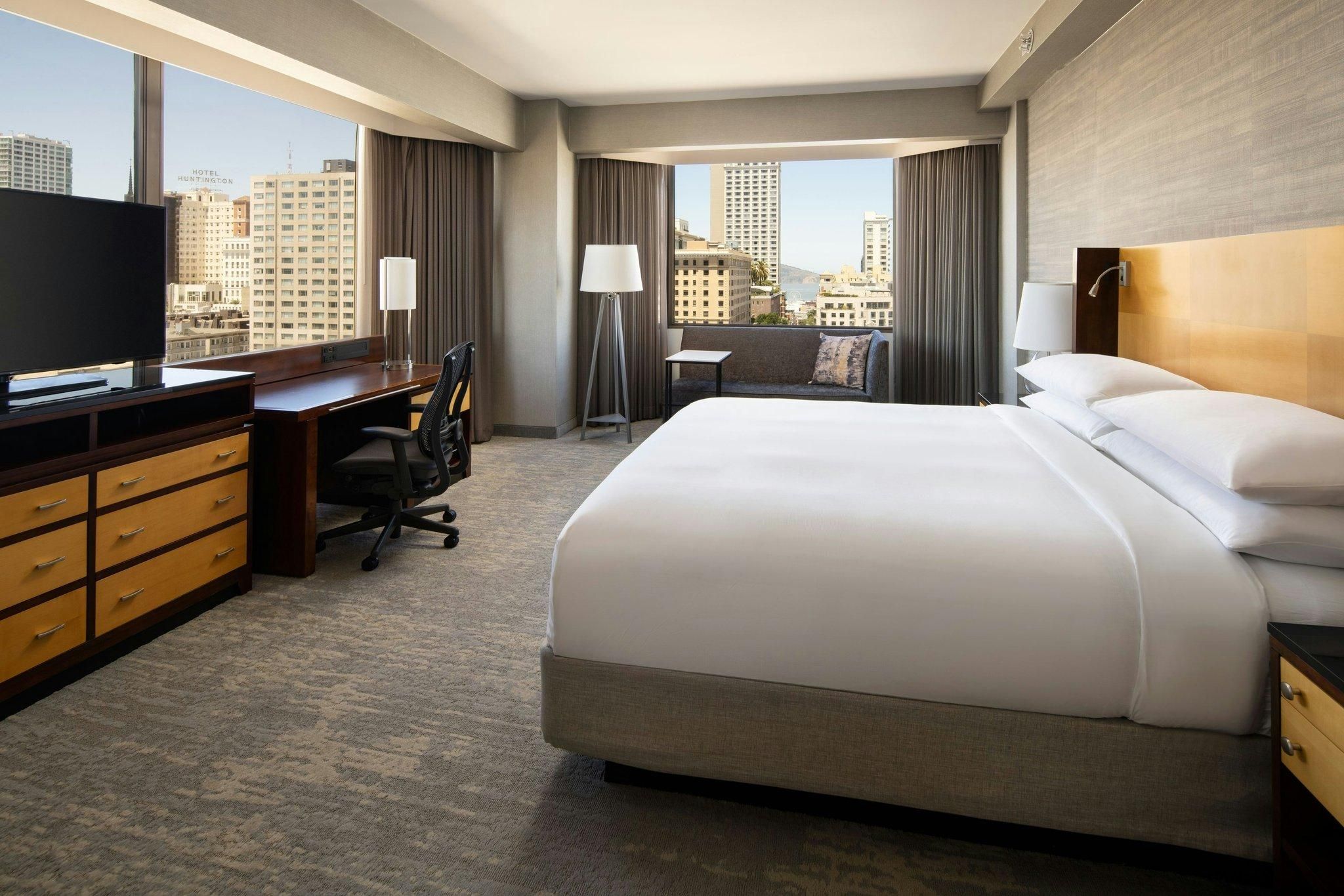 Junior Suite, 1 King, Sofa bed 