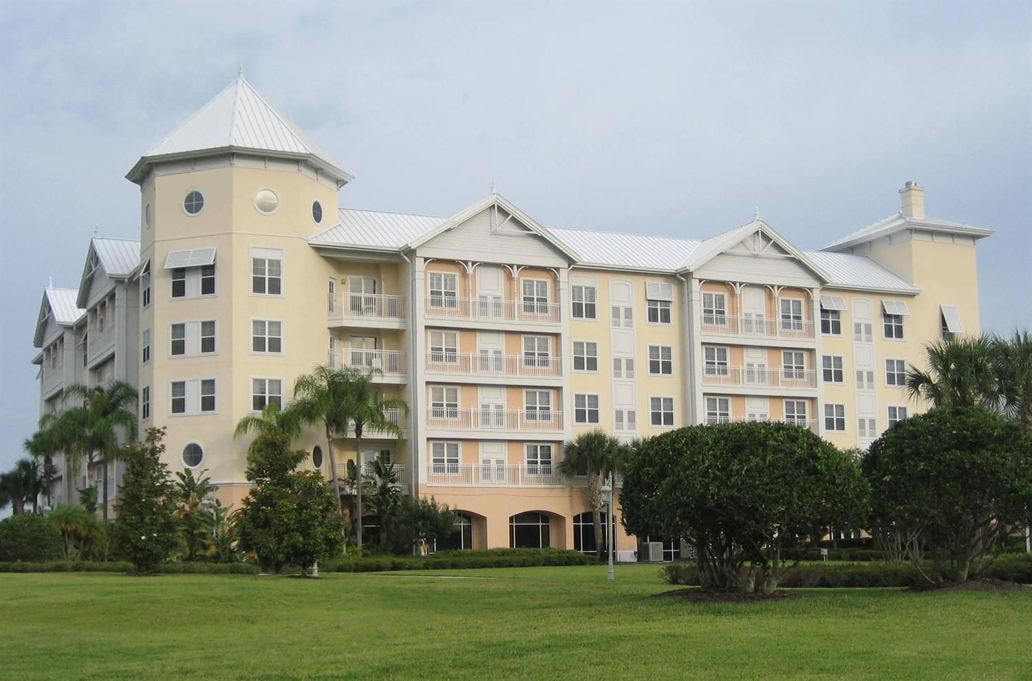 undefined Monumental Hotel Orlando 2