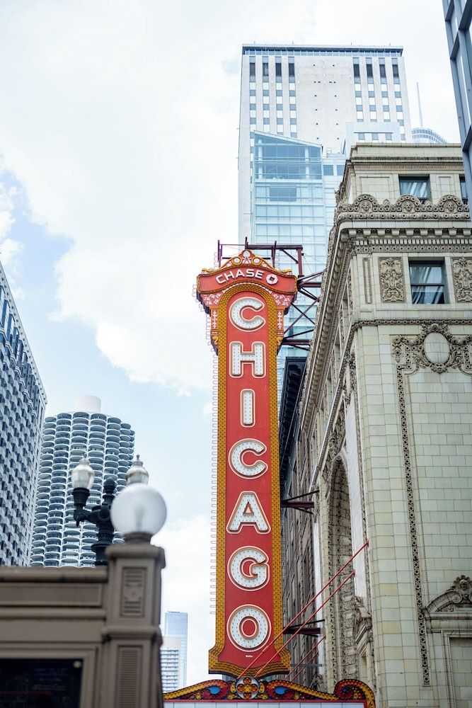 undefined Silversmith Hotel Chicago Downtown 4