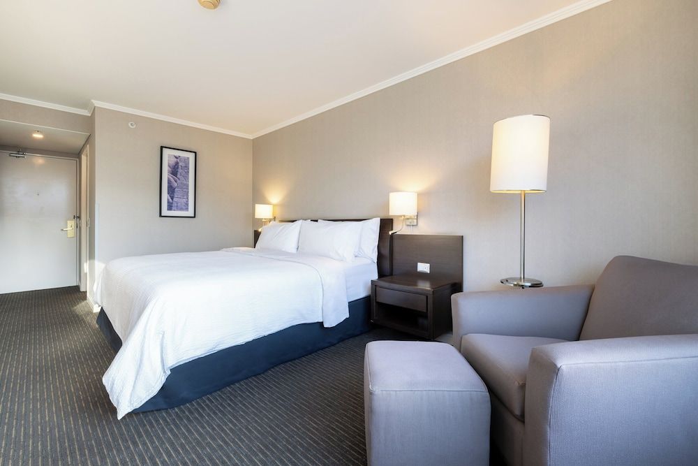 Standard Room, 1 King Bed