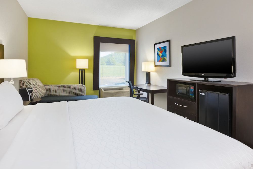 Standard Room, 1 King Bed, Accessible (Communication, Accessible Tub)